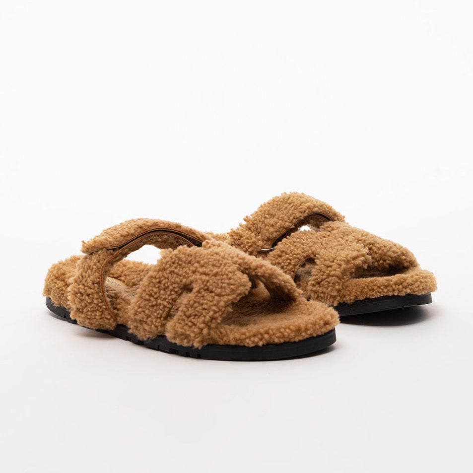 HERMES Chypre Sandals in Brown Shearling