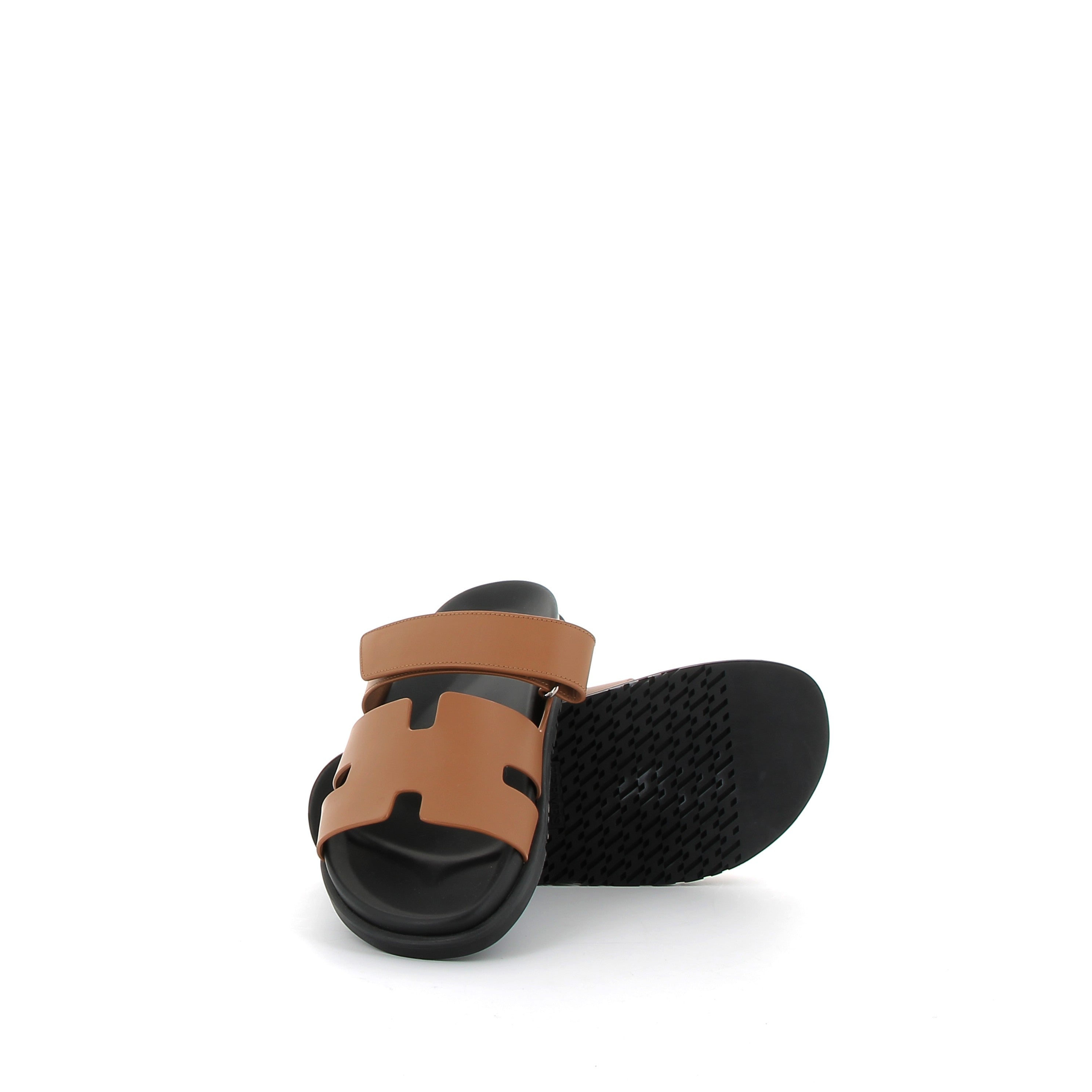 HERMÈS Chypre Sandals Swift Leather Gold Hardware Naturel