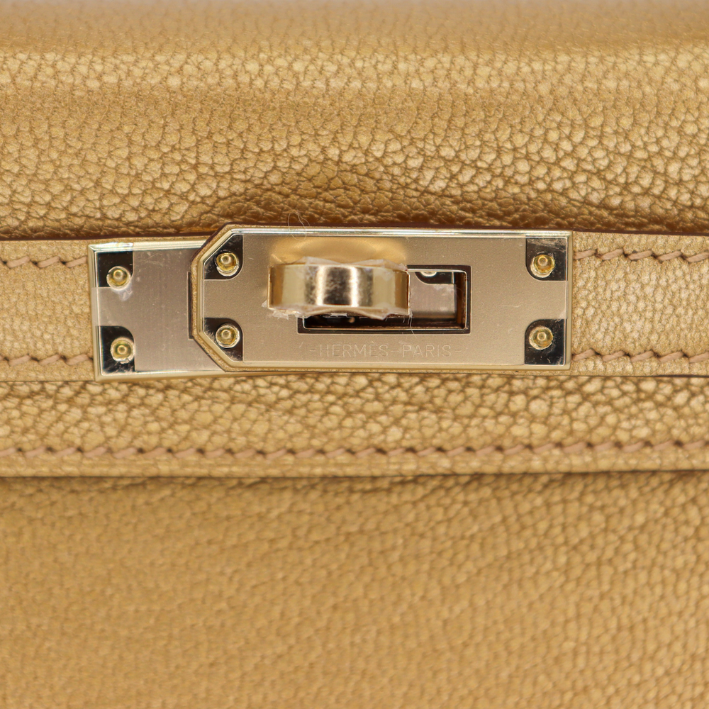 HERMÈS Kelly 20 Sellier Gold Chèvre Chamkili Light Yellow Gold Hardware (YGH)