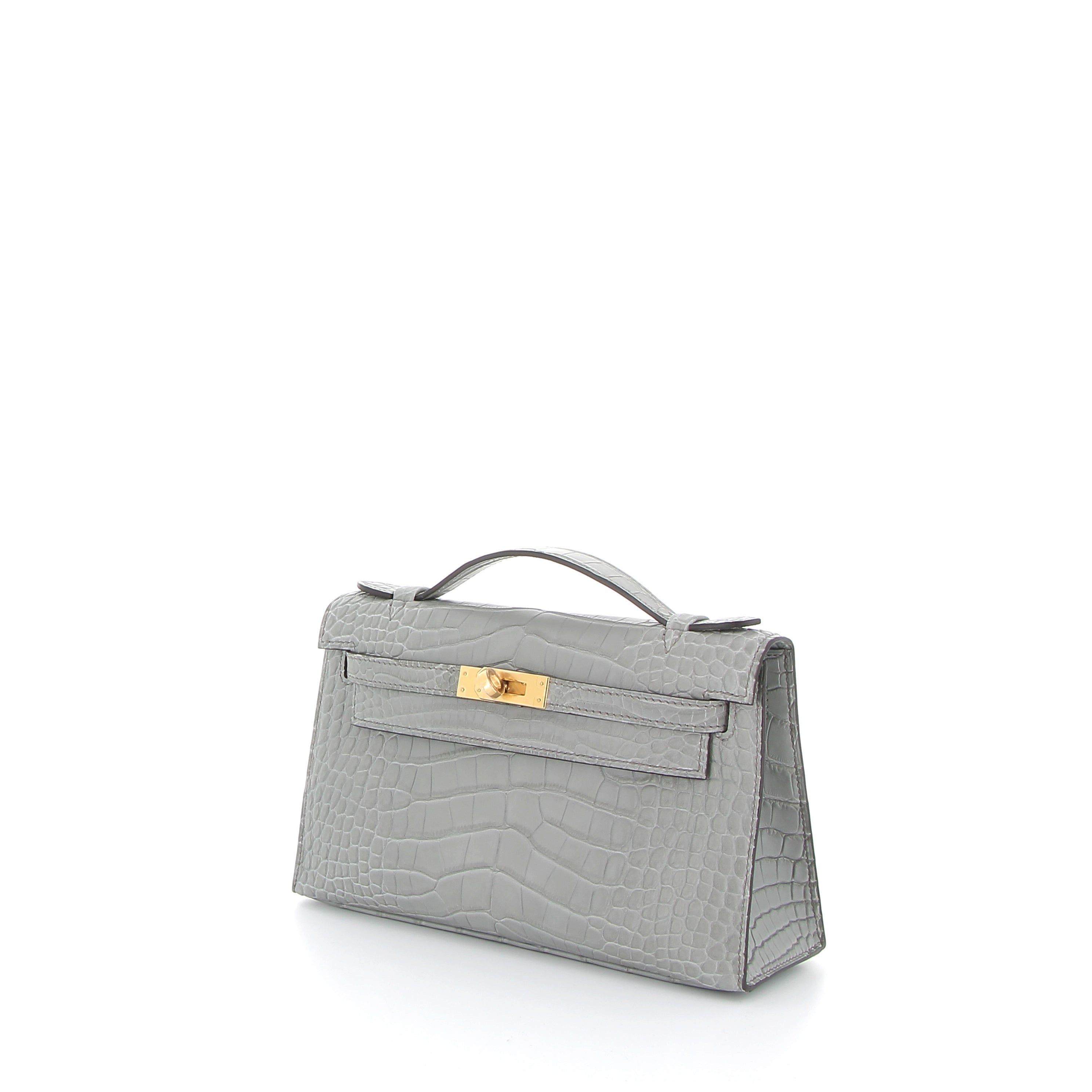 HERMES Kelly Pochette Gris Ciment Alligator Matte Yellow Gold Hardware