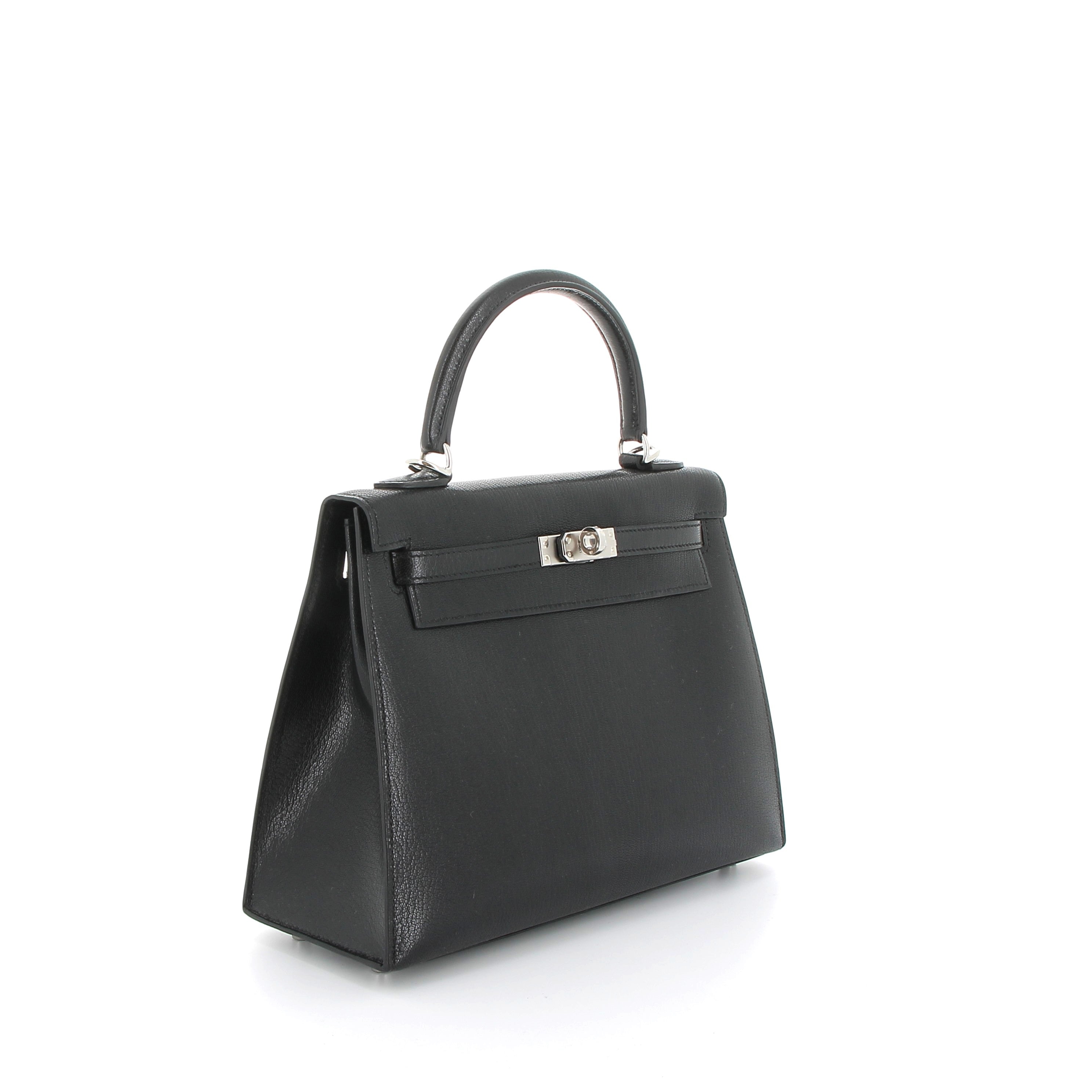 HERMES Kelly 25 Noir Chèvre Leather Palladium Hardware
