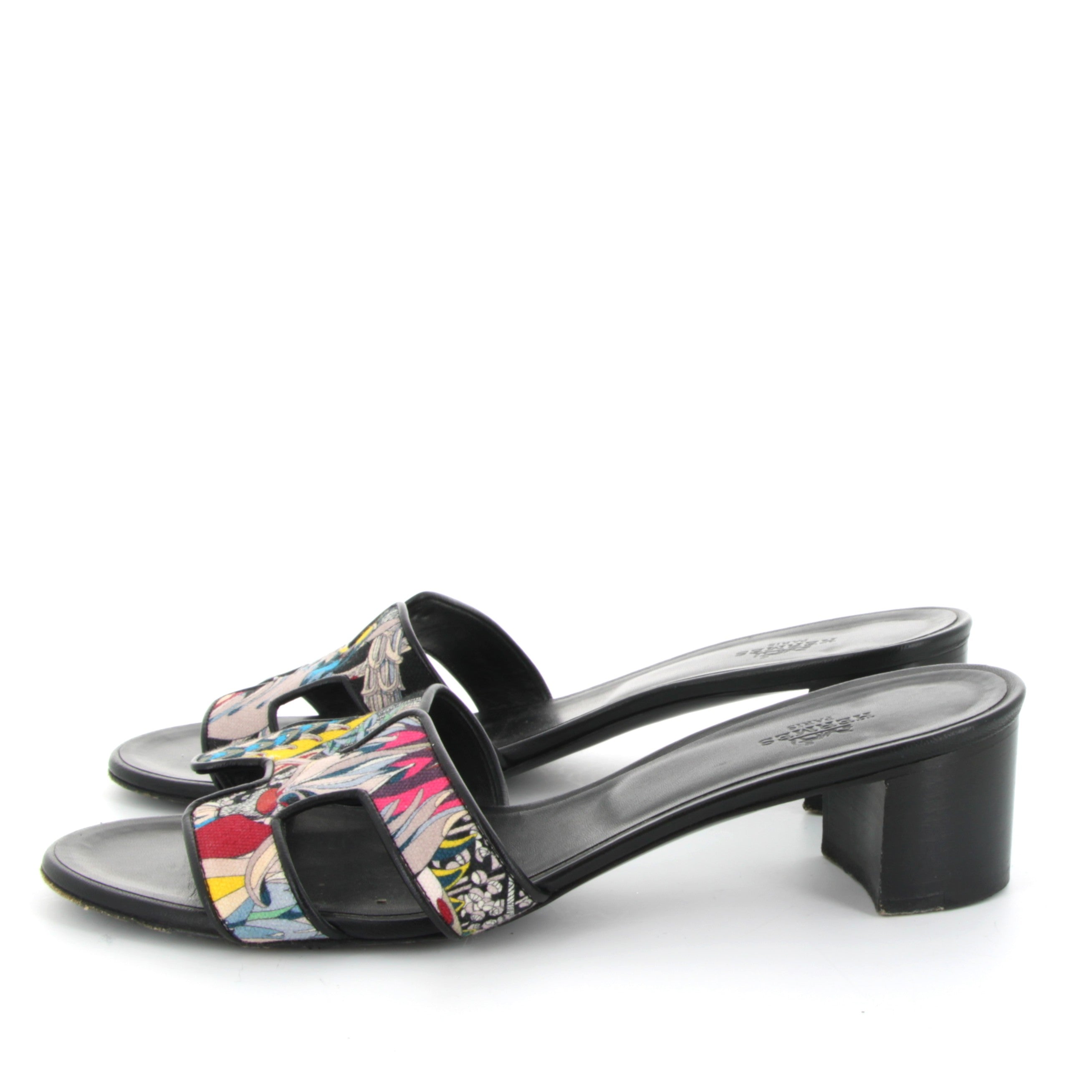 HERMES Oasis sandals Noir multicolour print