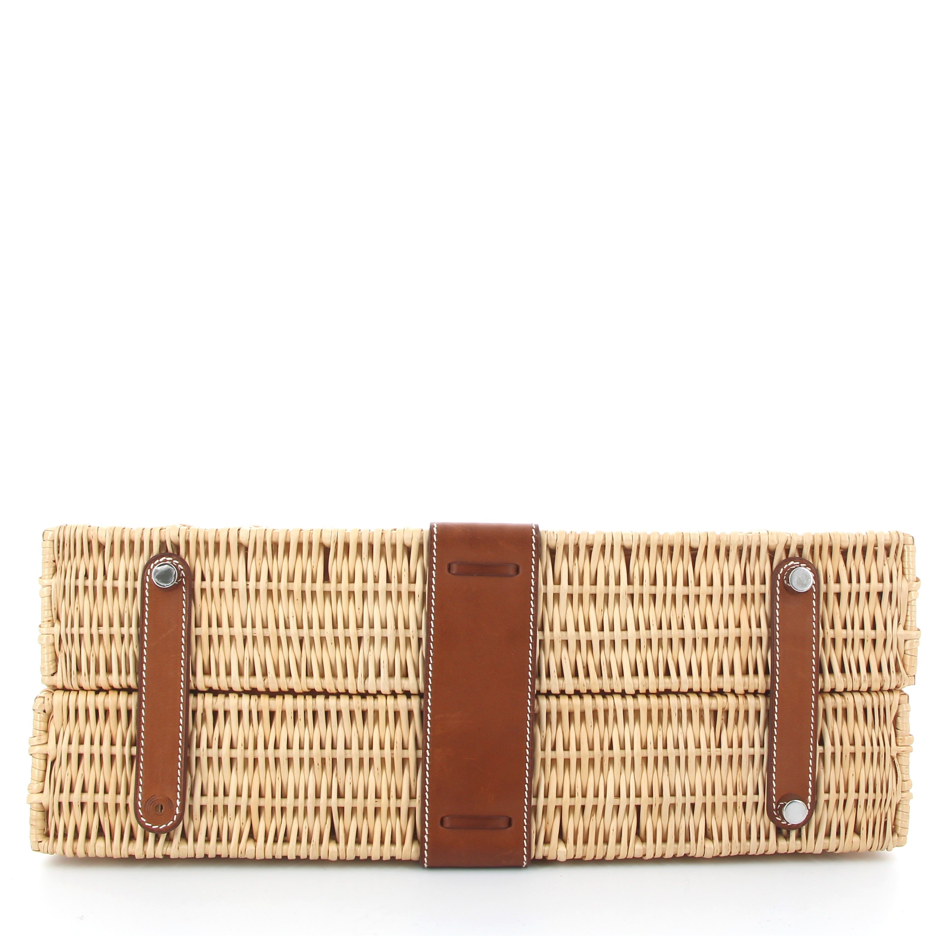 Hermès Kelly 35 Picnic Barenia Fauve PHW Limited Edition – Square N Excellent condition