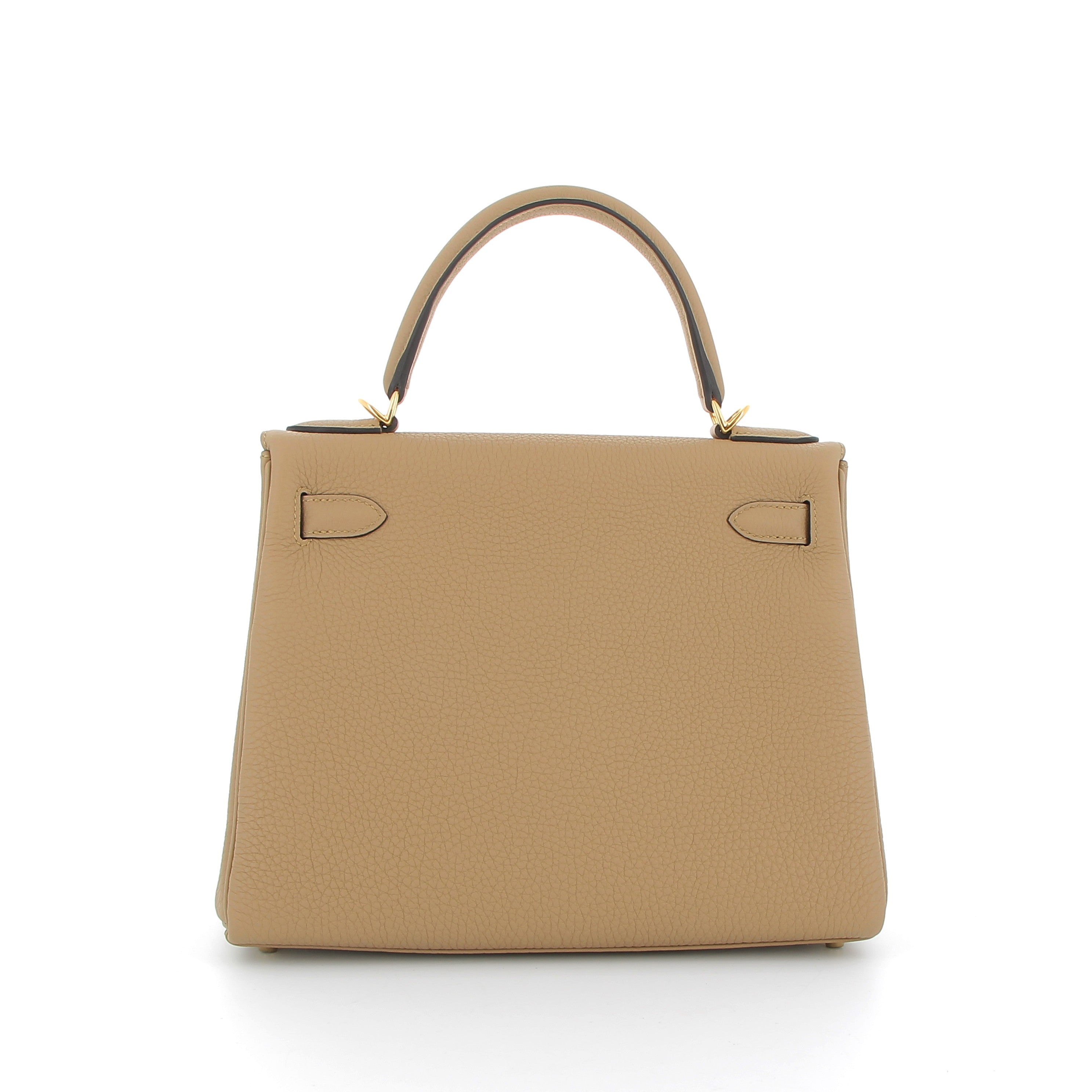 HERMÈS Kelly 28 Poussière Togo leather Yellow Gold hardware
