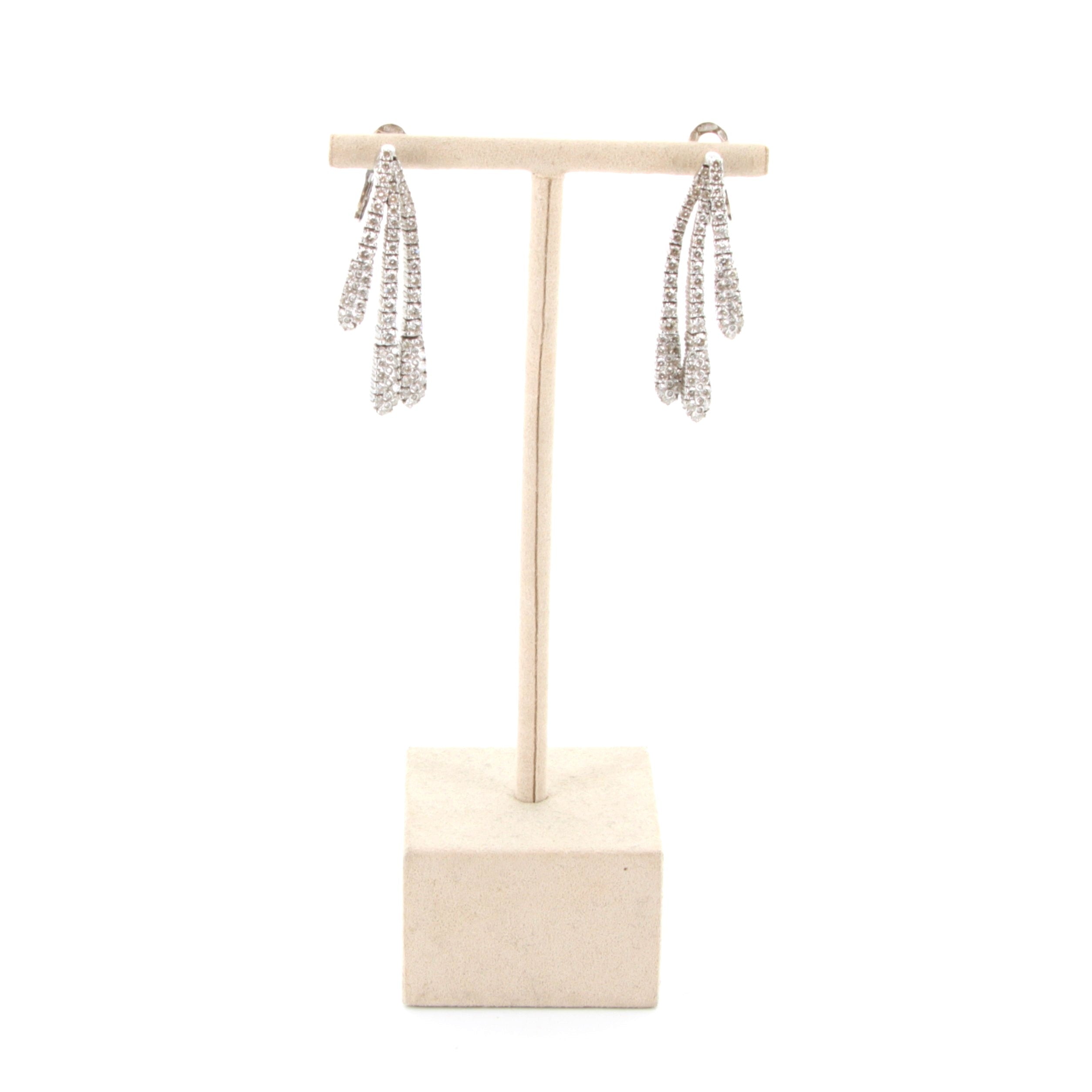 Damiani 33 Carat White Gold Necklace & Earrings