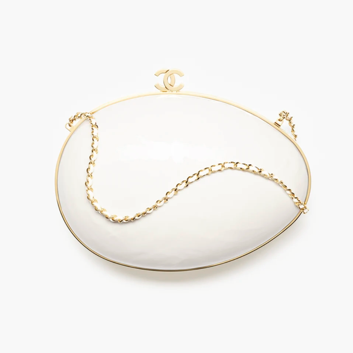 CHANEL SS26 Pearly White Resin Clutch Bag Gold hardware