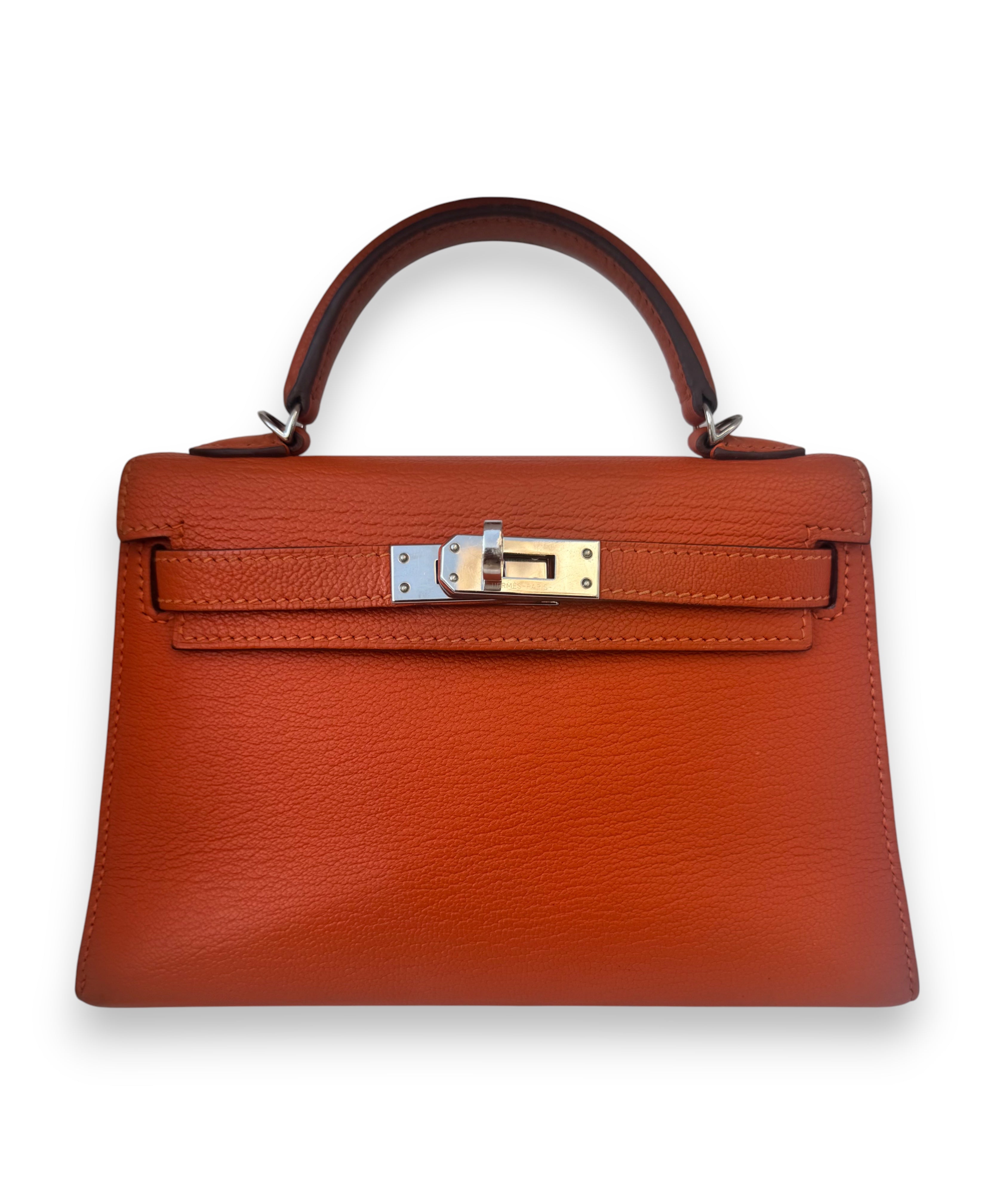 HERMES Kelly 20 Orange Verso Chèvre Palladium Hardware